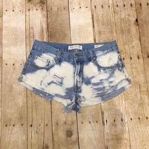 Bullhead Demin High Wasted Slouchy Shorts